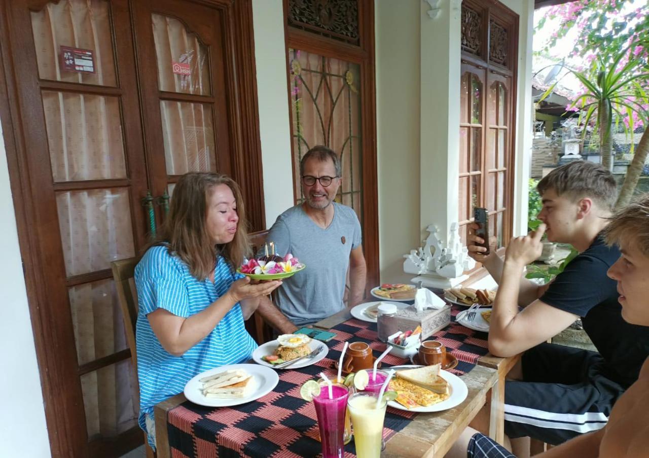 Green Palace Homestay Batununggul 외부 사진
